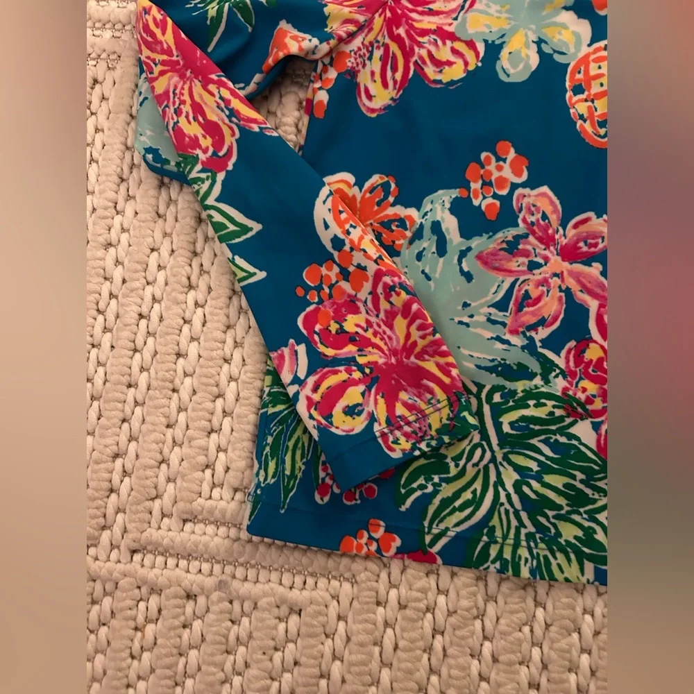 Gymboree Women Sz M (7-8) Blue Pineapple Floral Long Sleeve Rash-guard Swim Top